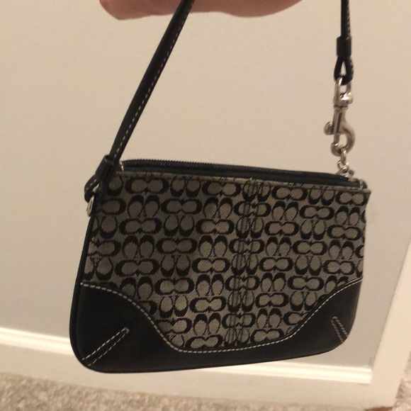 Coach Wristlet - Picture 3 of 6